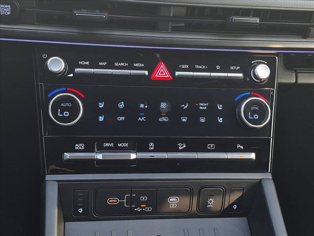 Certified 2025 Hyundai Santa Fe Calligraphy FWD image 13
