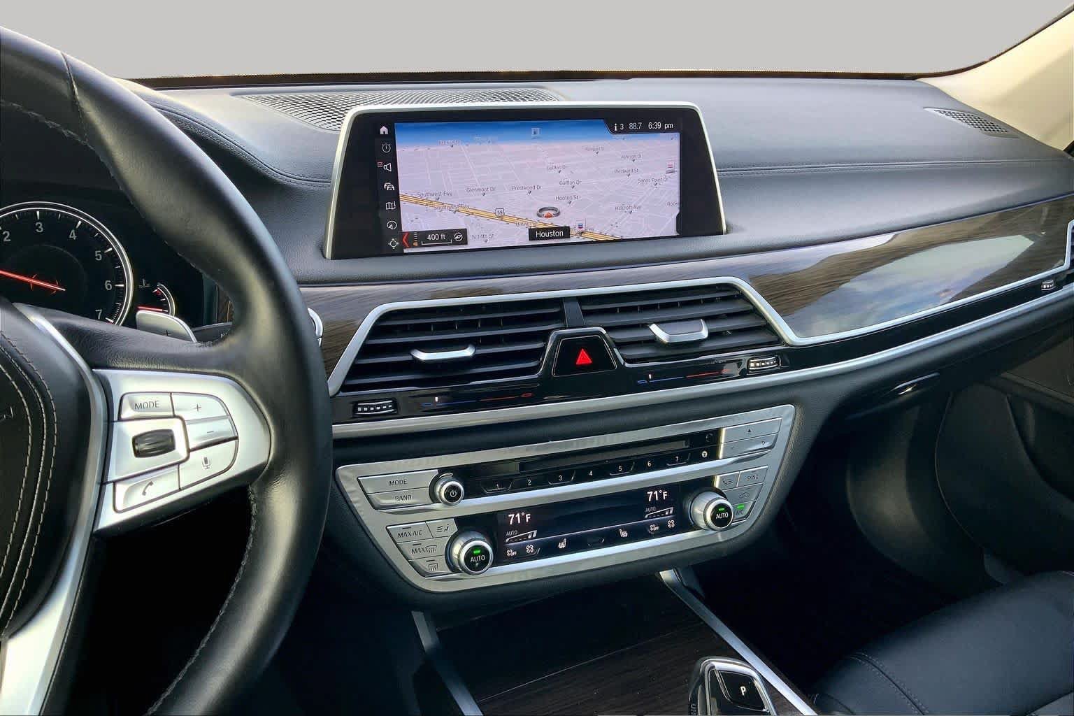 Used 2018 BMW 740i RWD image 7