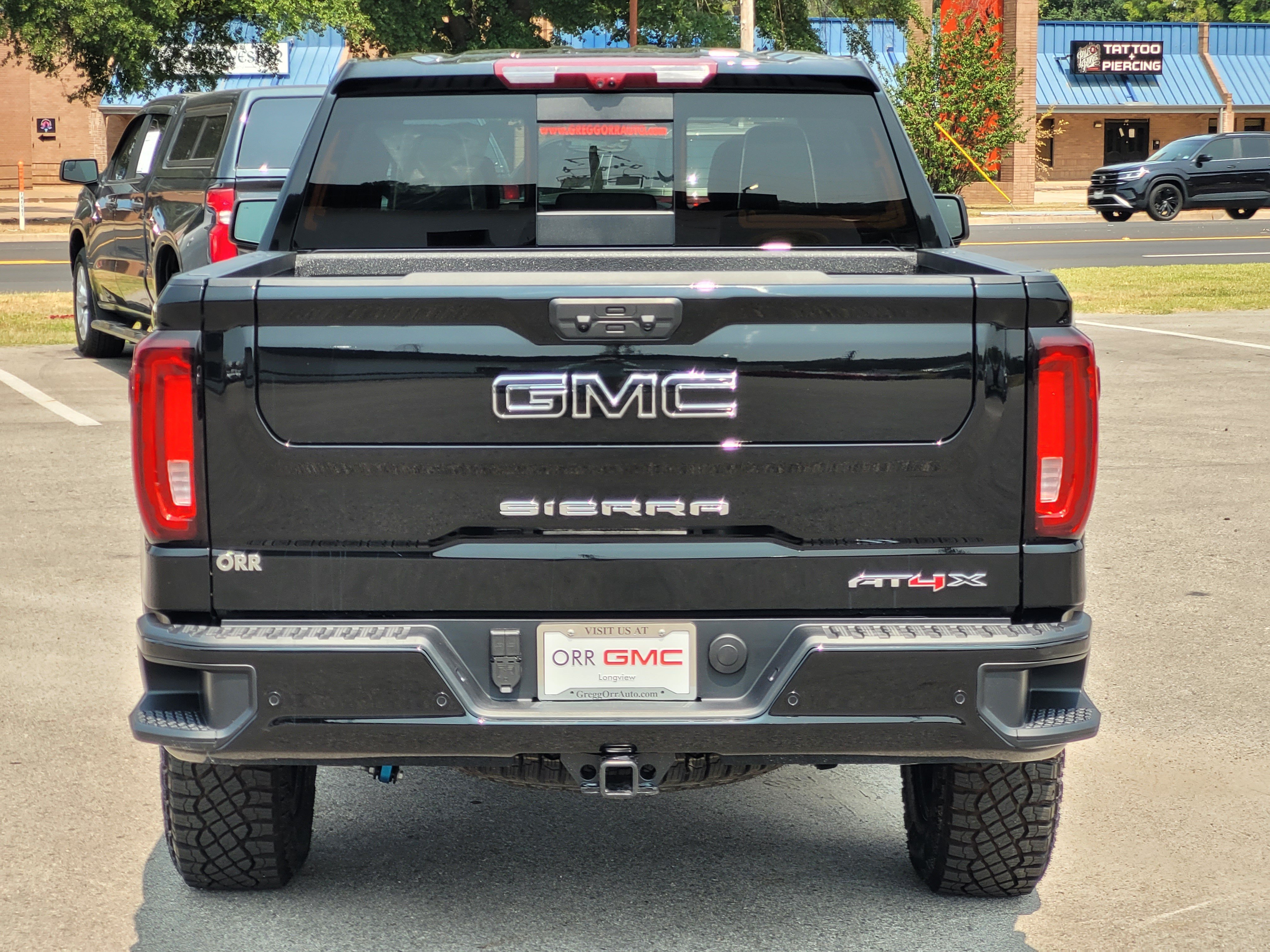 New 2026 GMC Sierra 1500 AT4X w/ LPO, Black Badging Package AWD/4WD image 5