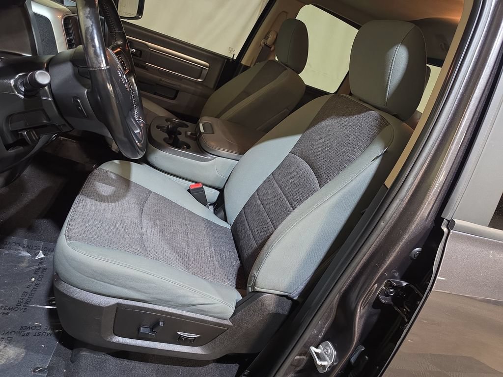 Used 2020 RAM 1500 Warlock w/ Luxury Group AWD/4WD image 13