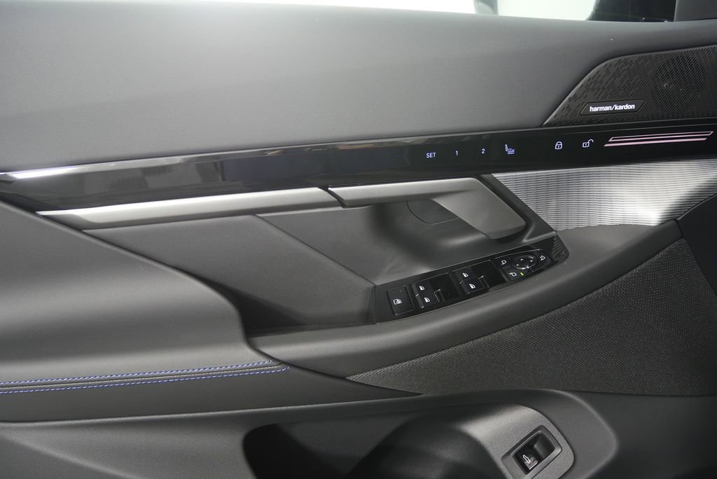 New 2026 BMW 530i image 8