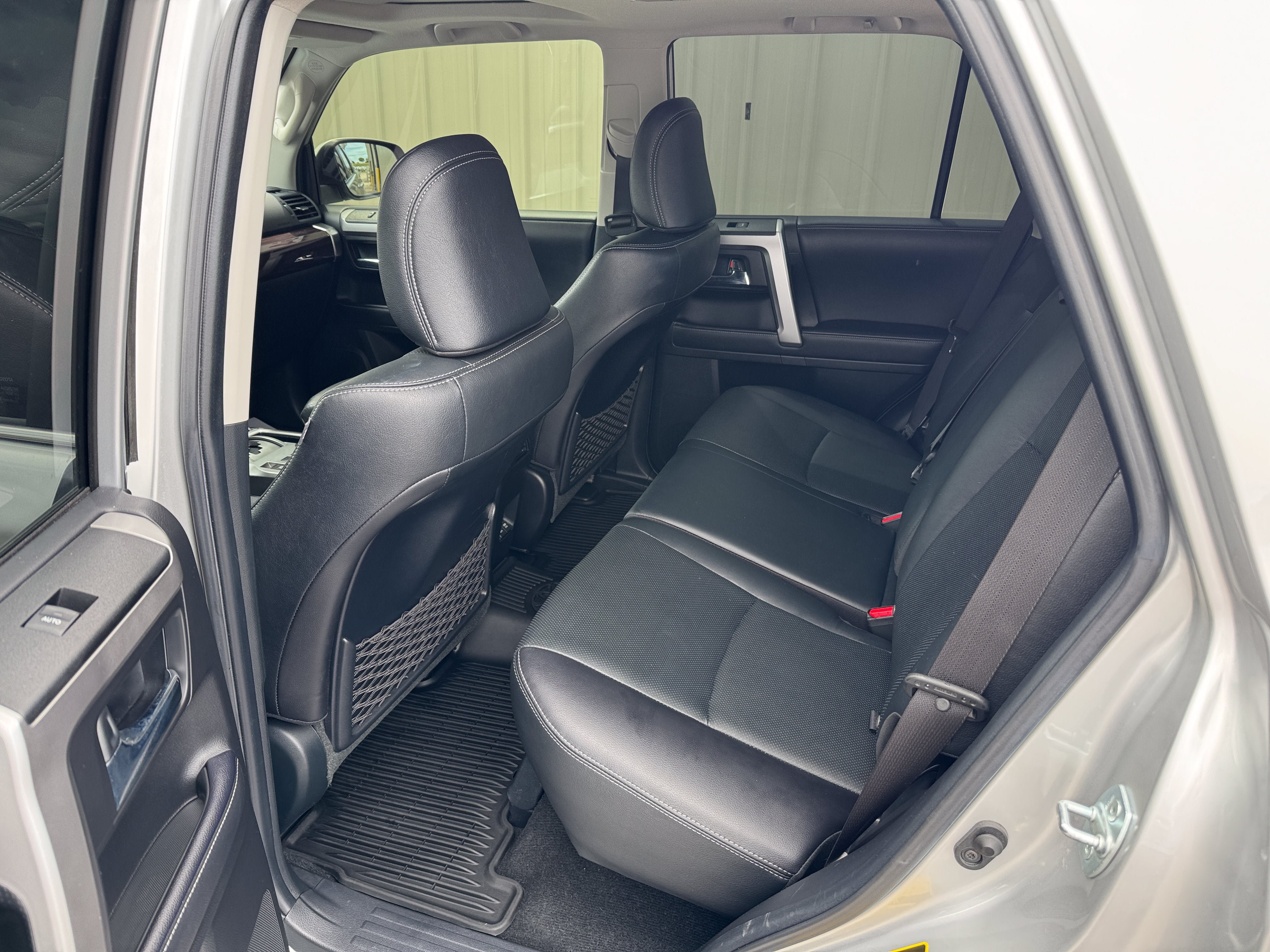Used 2021 Toyota 4Runner Limited AWD/4WD image 30