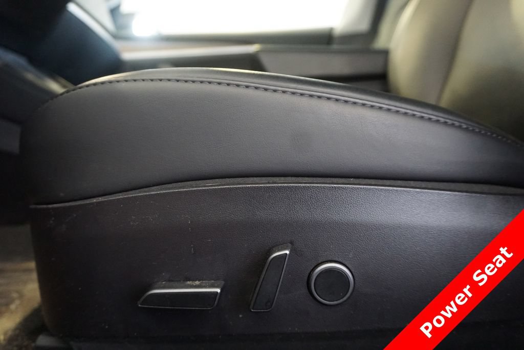Used 2022 Tesla Model 3 Long Range AWD/4WD image 5