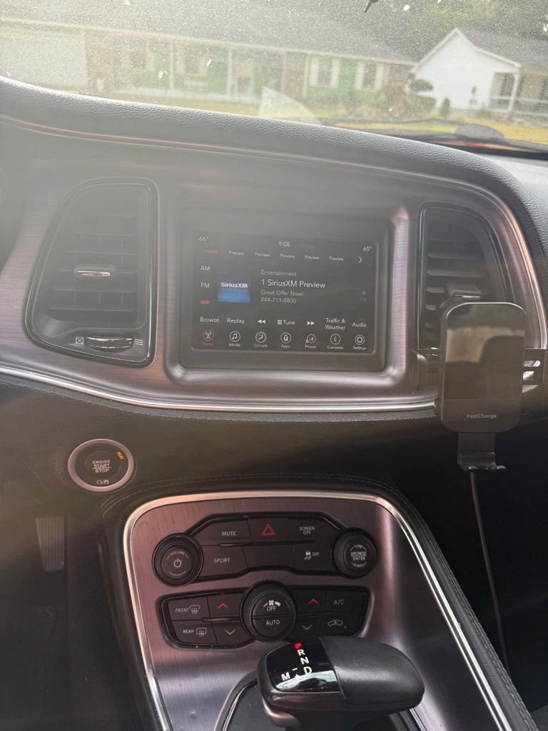 Used 2018 Dodge Challenger SXT RWD image 7
