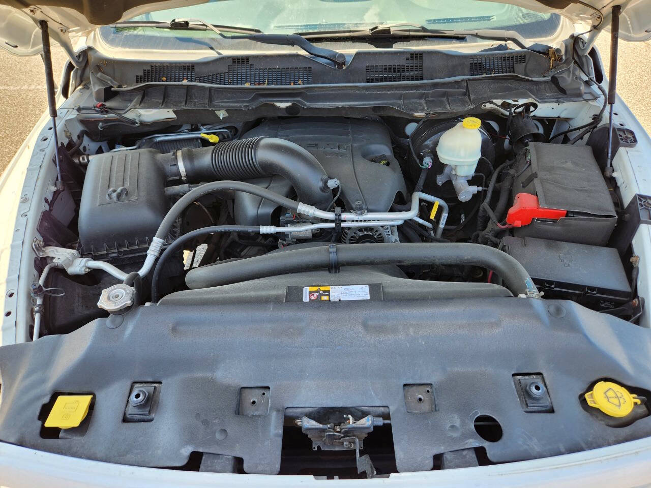 Used 2014 RAM 1500 Express RWD image 22