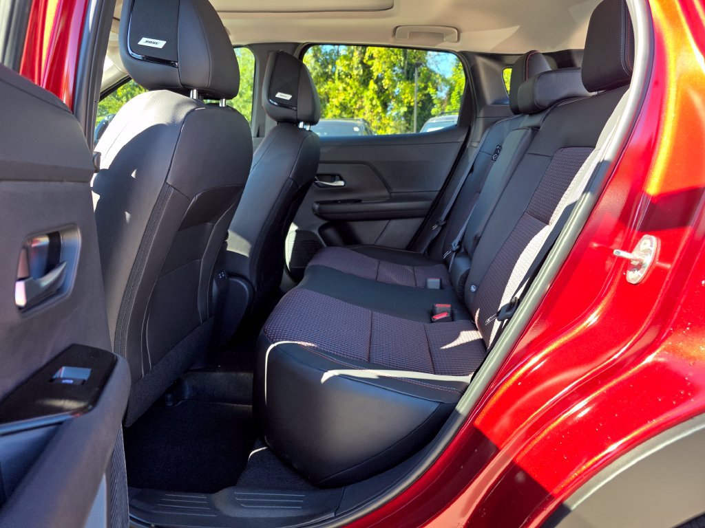 New 2027 Nissan Kicks SR w/ SR Premium Package FWD image 31