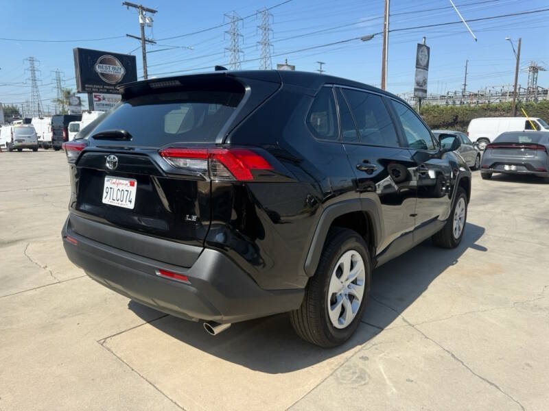 Used 2025 Toyota RAV4 LE FWD image 7