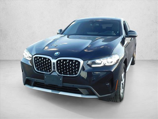 Used 2024 BMW X4 xDrive30i AWD/4WD image 2