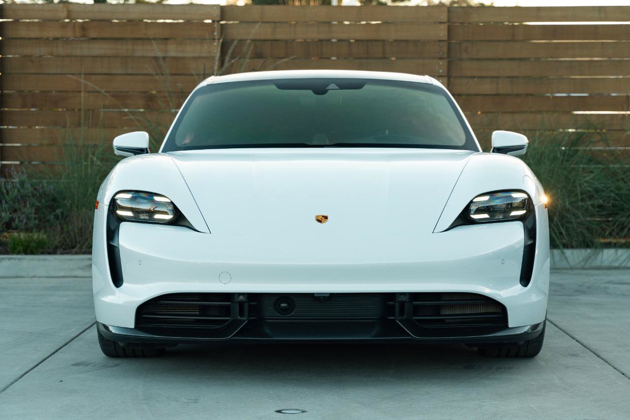 Used 2022 Porsche Taycan Turbo S AWD/4WD image 2