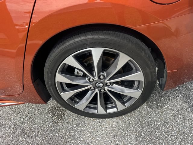 Certified 2022 Nissan Maxima Platinum w/ Sport Mat Group FWD image 10
