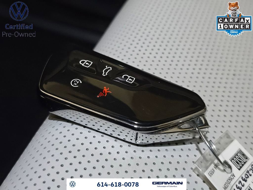 Certified 2025 Volkswagen Atlas Cross Sport SEL Premium R-Line image 33