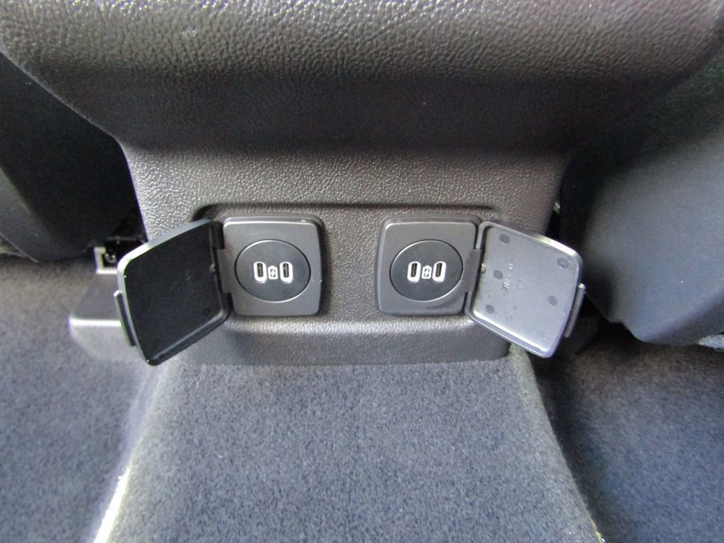 Used 2025 Lincoln Corsair Grand Touring w/ Equipment Group 301A AWD/4WD image 41