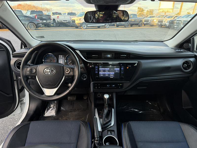 Used 2017 Toyota Corolla SE image 22