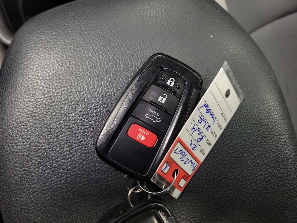 Used 2022 Toyota RAV4 XLE w/ Convenience Package image 16