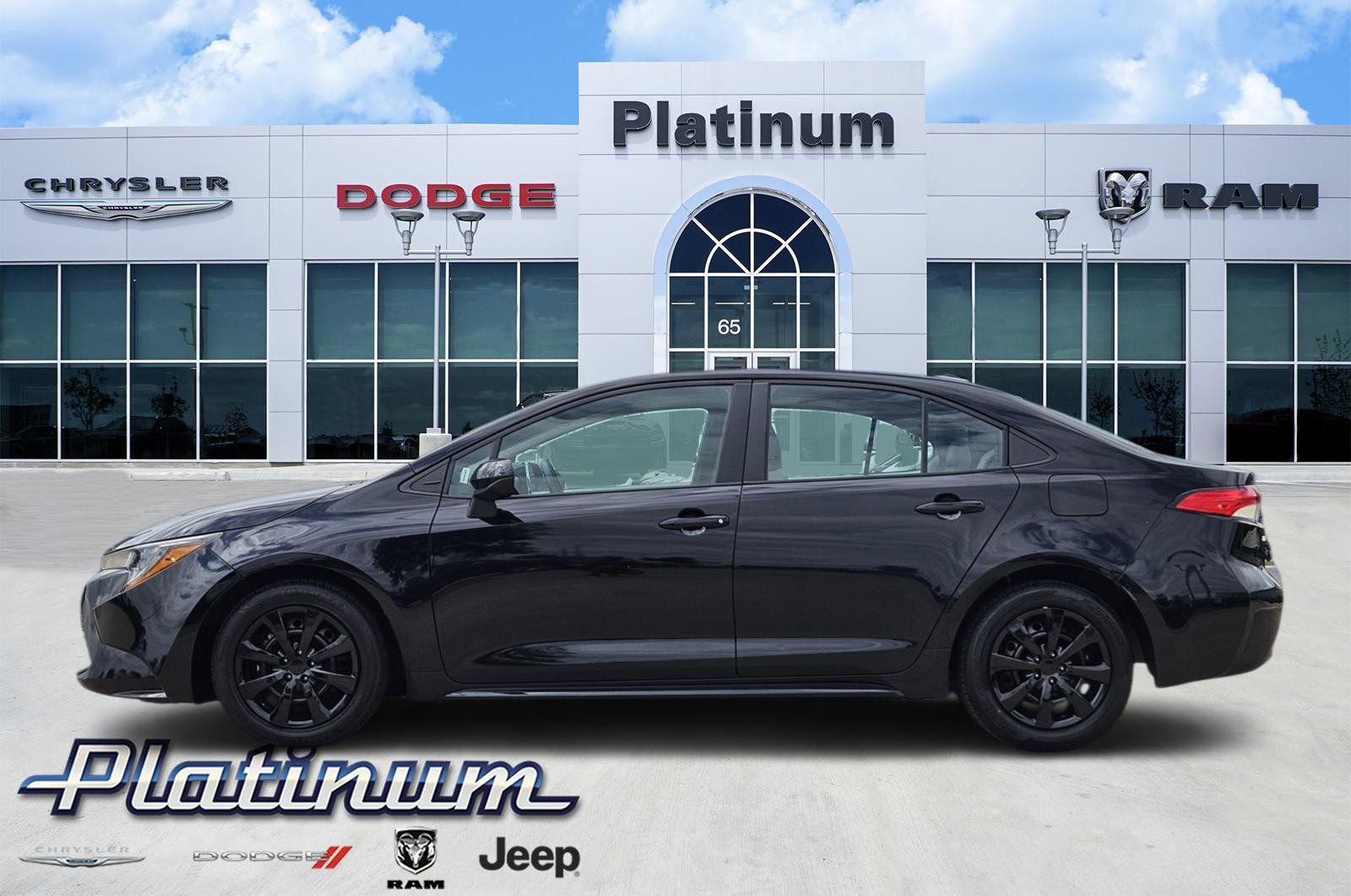 Used 2024 Toyota Corolla LE FWD image 3