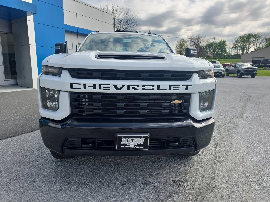 Used 2023 Chevrolet Silverado 2500 Custom w/ Custom Value Package AWD/4WD image 2