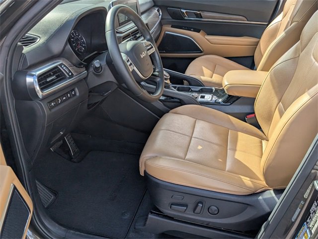 Used 2022 Kia Telluride SX w/ Towing Package image 5