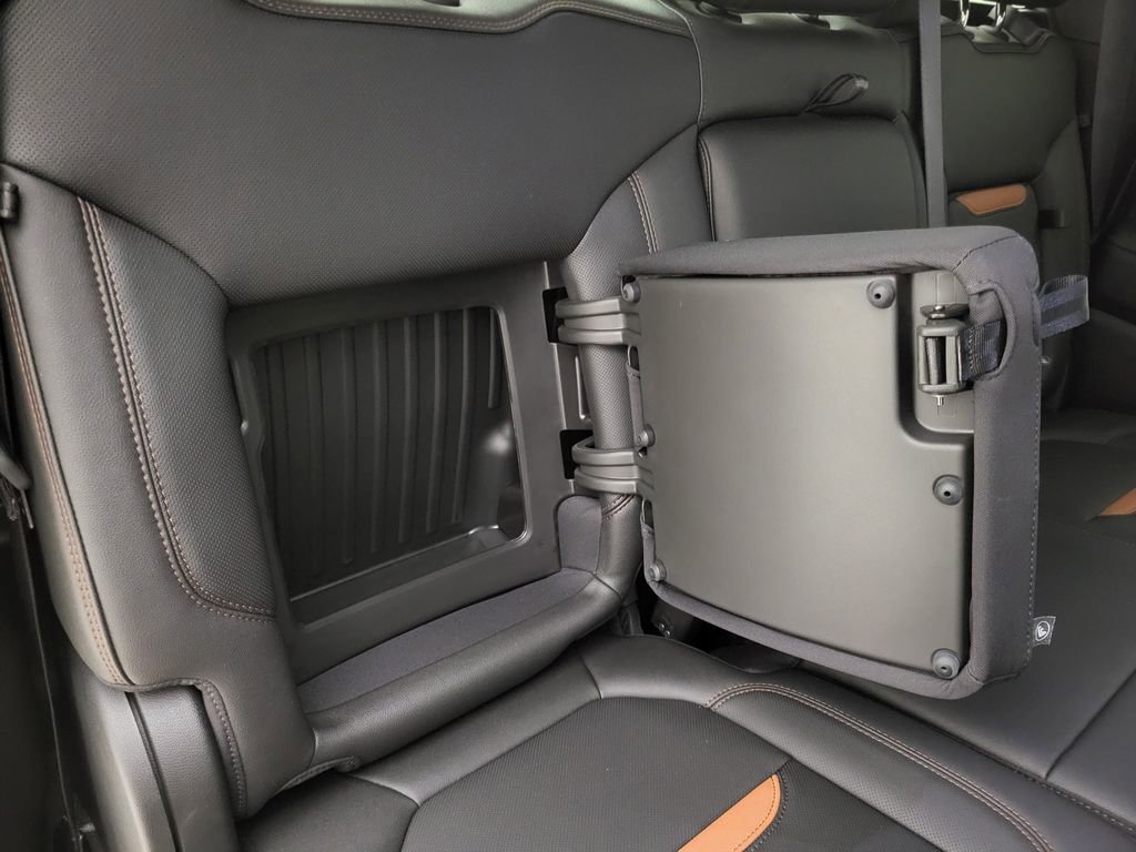 Used 2021 GMC Sierra 1500 AT4 AWD/4WD image 41