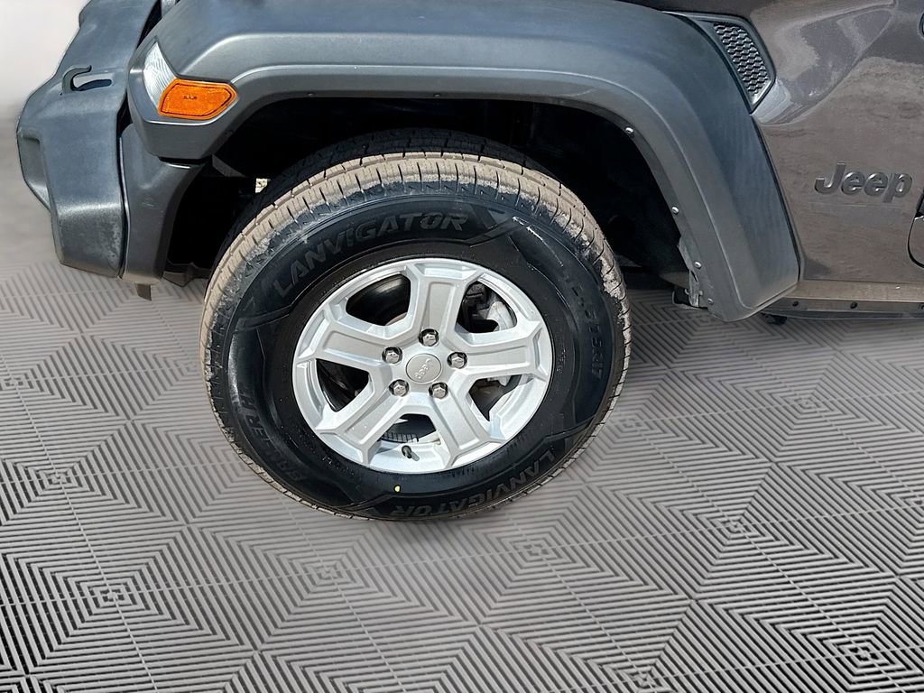 Used 2021 Jeep Wrangler Unlimited Sport image 33