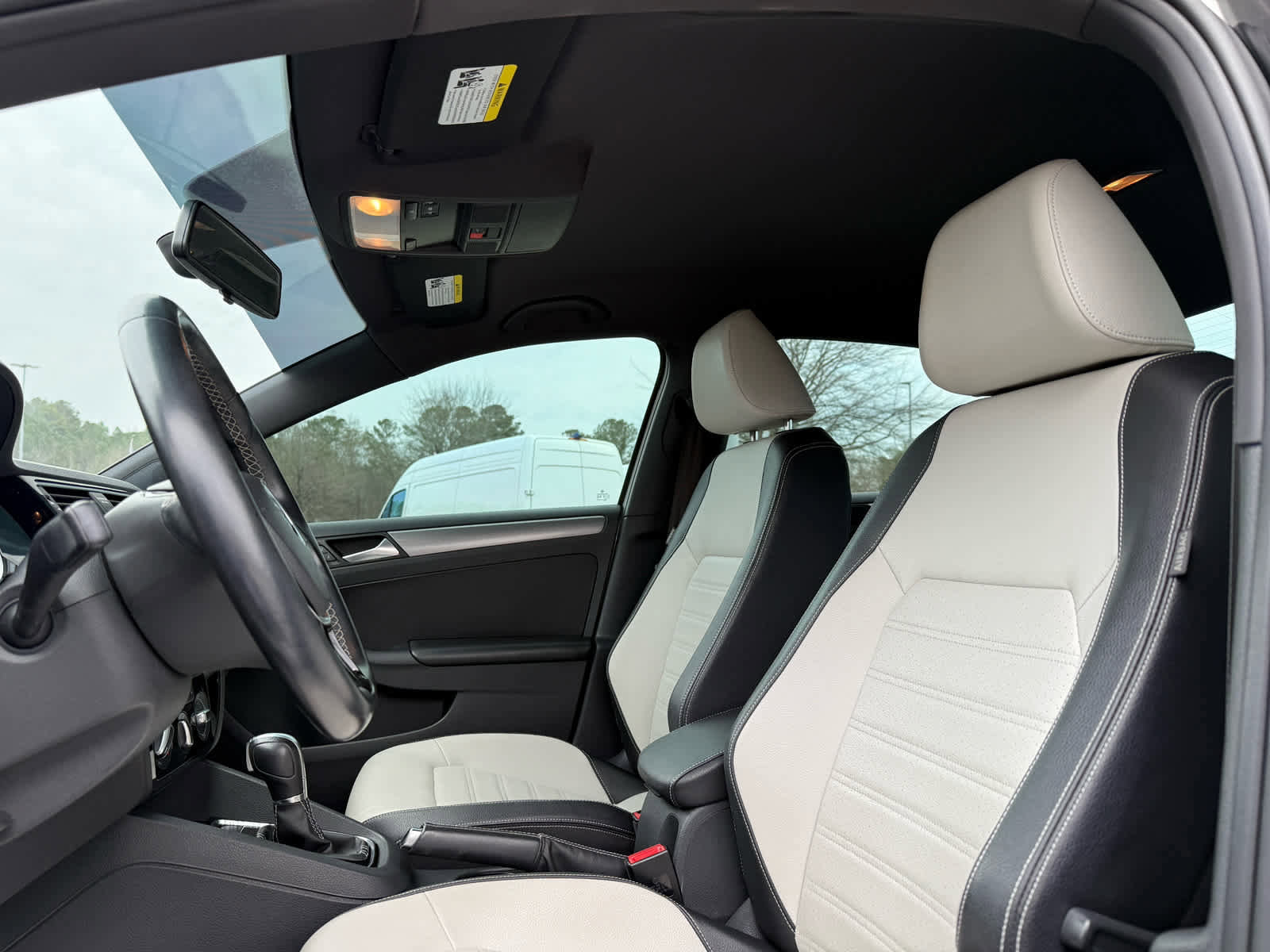 Used 2016 Volkswagen Jetta Sport image 24