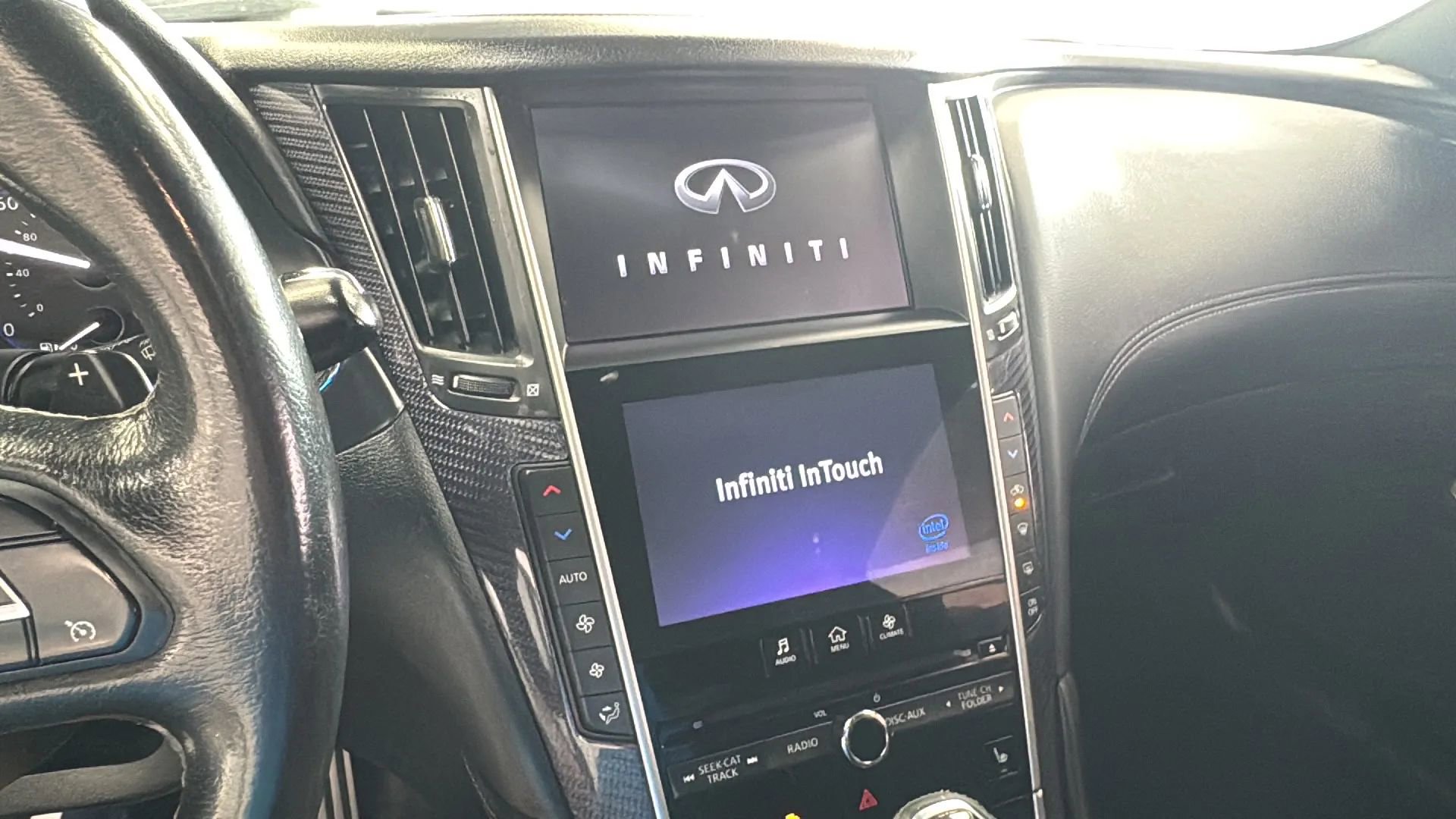 Used 2018 INFINITI Q60 3.0t Sport w/ Sensory Package 3.0T Sport AWD/4WD image 17