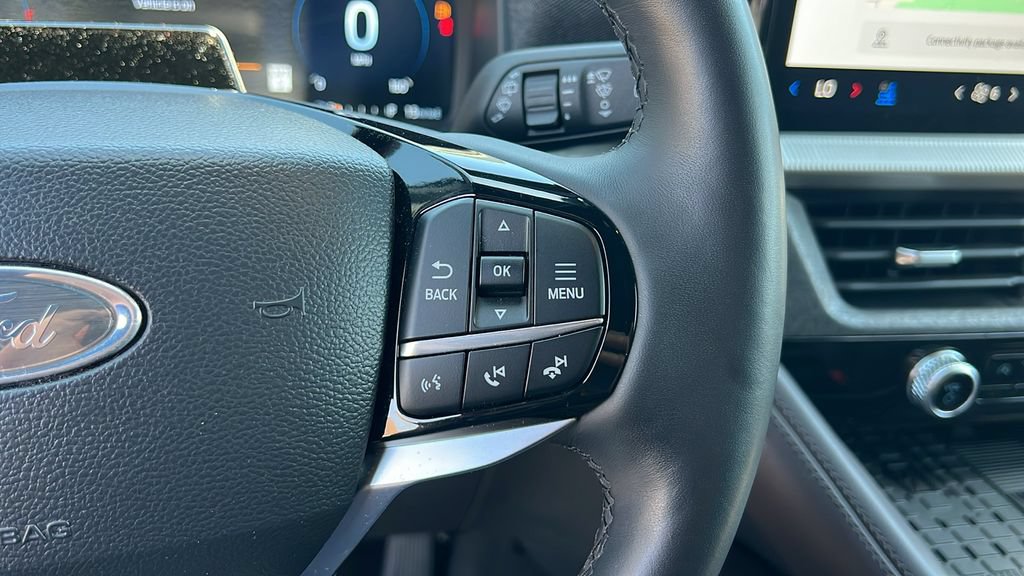 New 2025 Ford Explorer Platinum w/ Ultimate Package AWD/4WD image 18