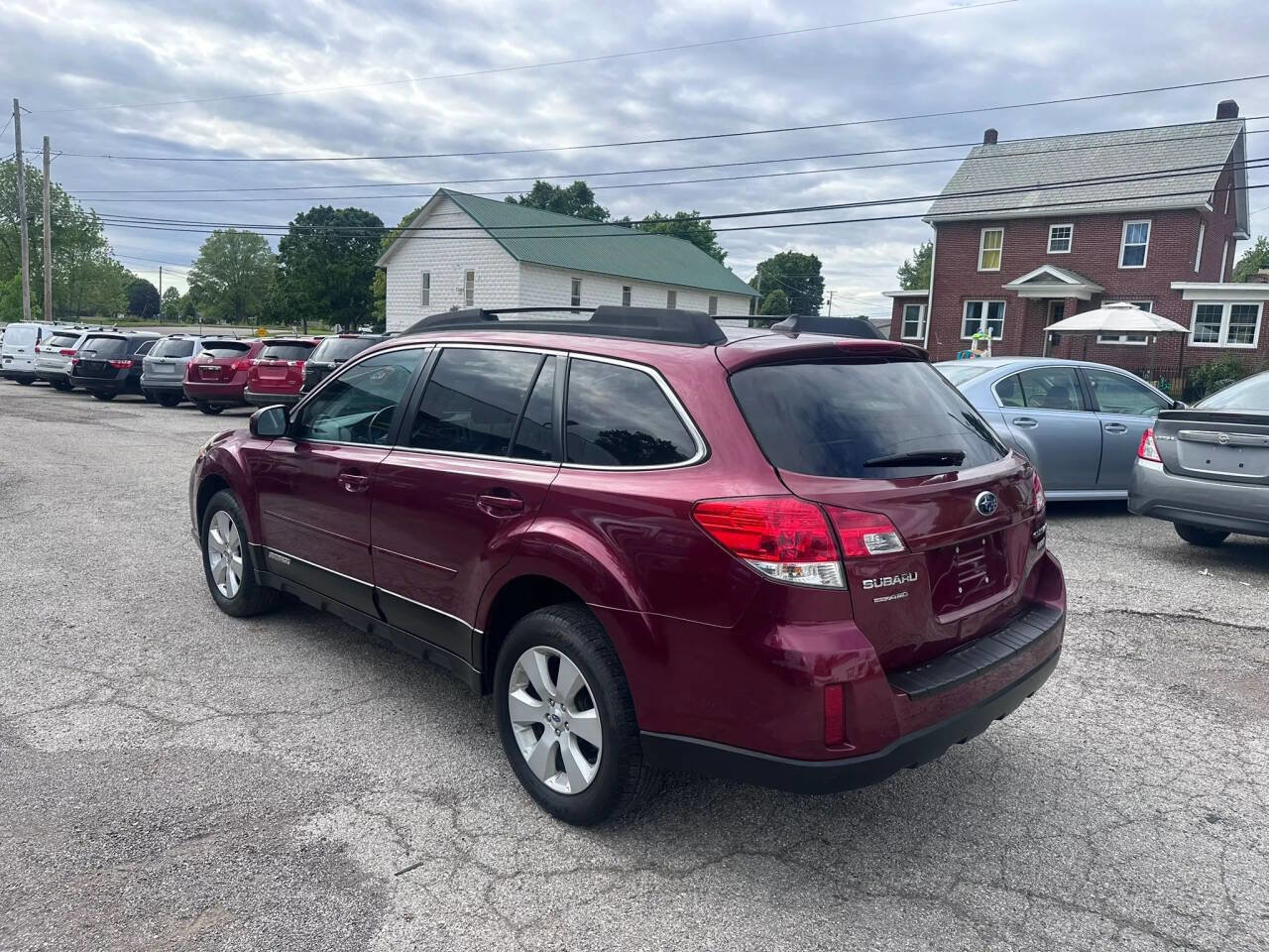Used 2012 Subaru Outback 2.5i Limited w/ Moonroof Pkg AWD/4WD image 8