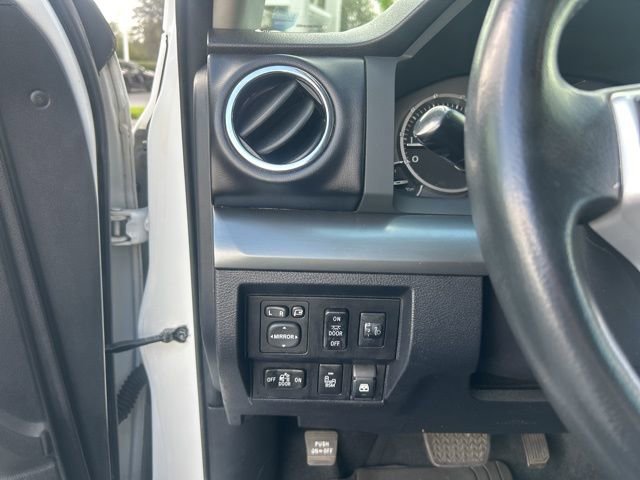 Used 2017 Toyota Tundra Platinum image 26