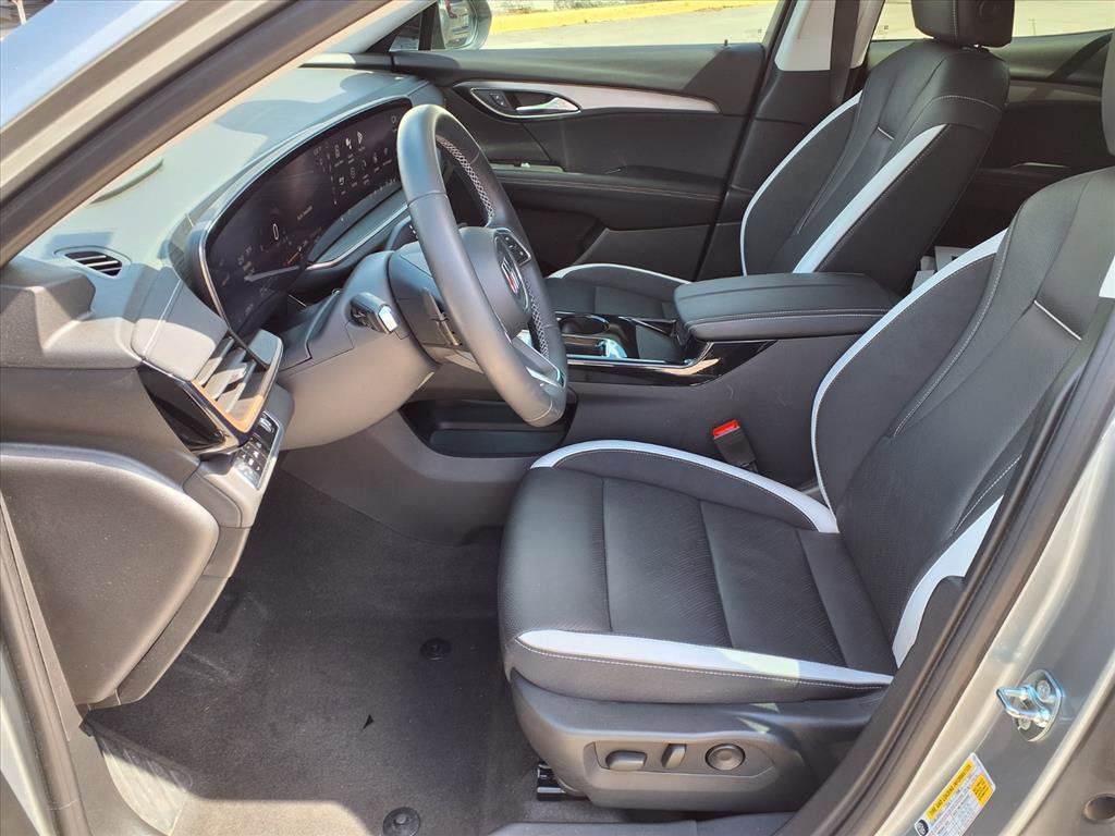 Used 2025 Buick Envision Sport Touring image 18