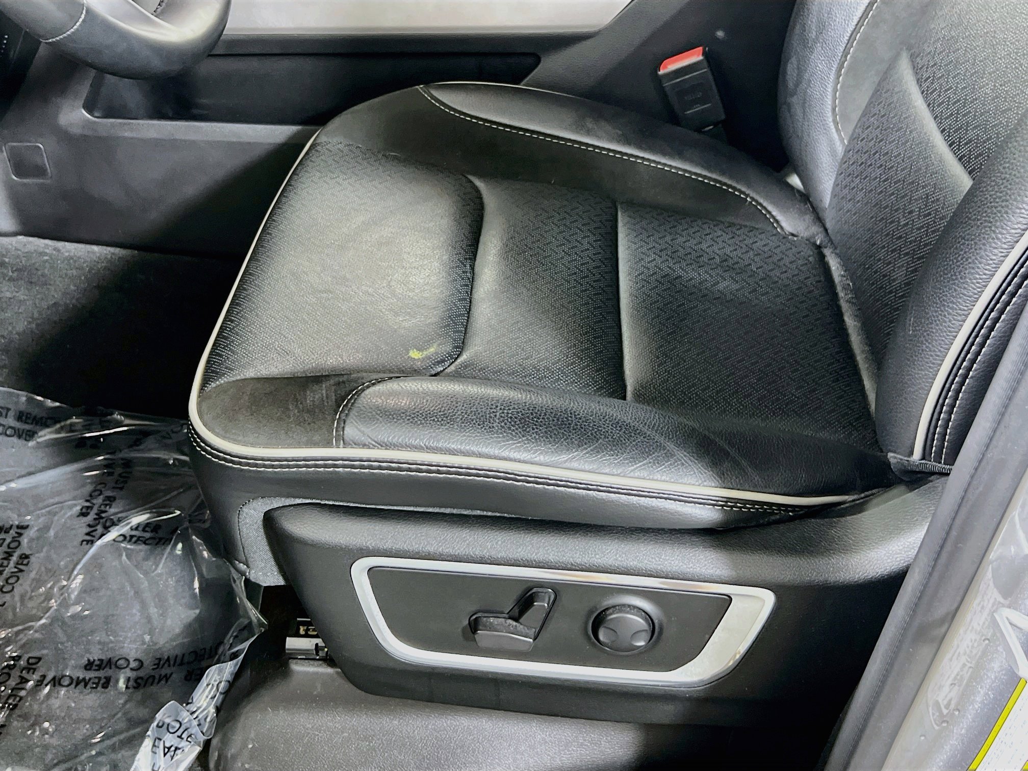 Used 2023 RAM 1500 Laramie image 19