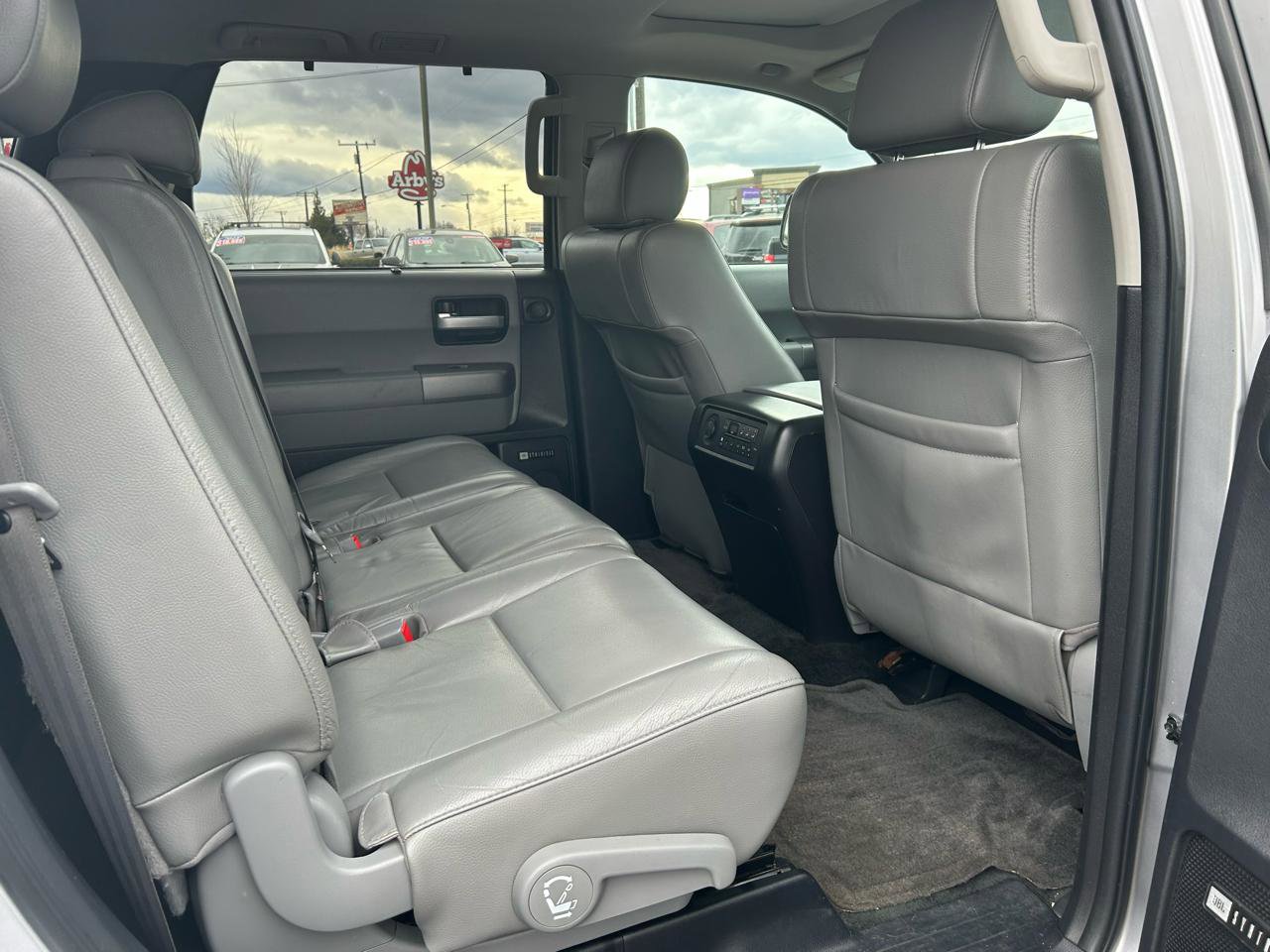 Used 2017 Toyota Sequoia Limited w/ Safety & Convenience Package AWD/4WD image 14