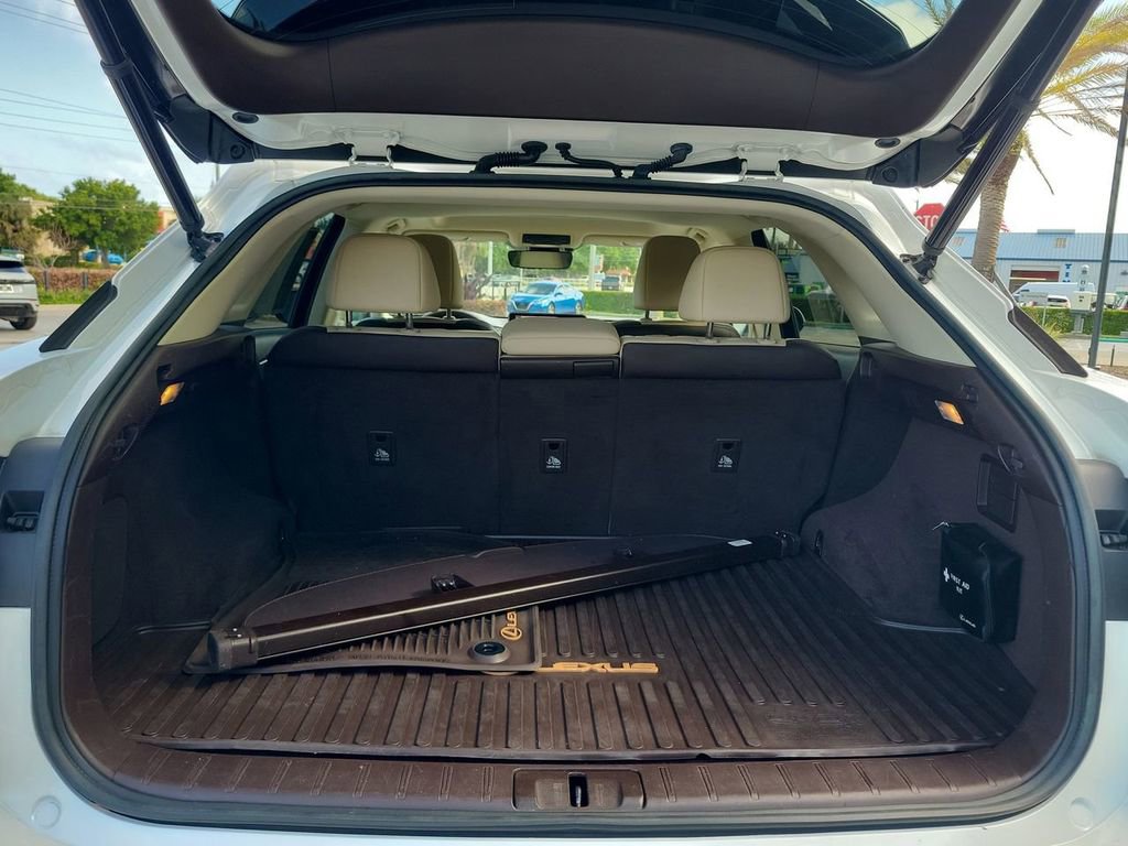 Used 2017 Lexus RX 350 AWD w/ Premium Package image 11