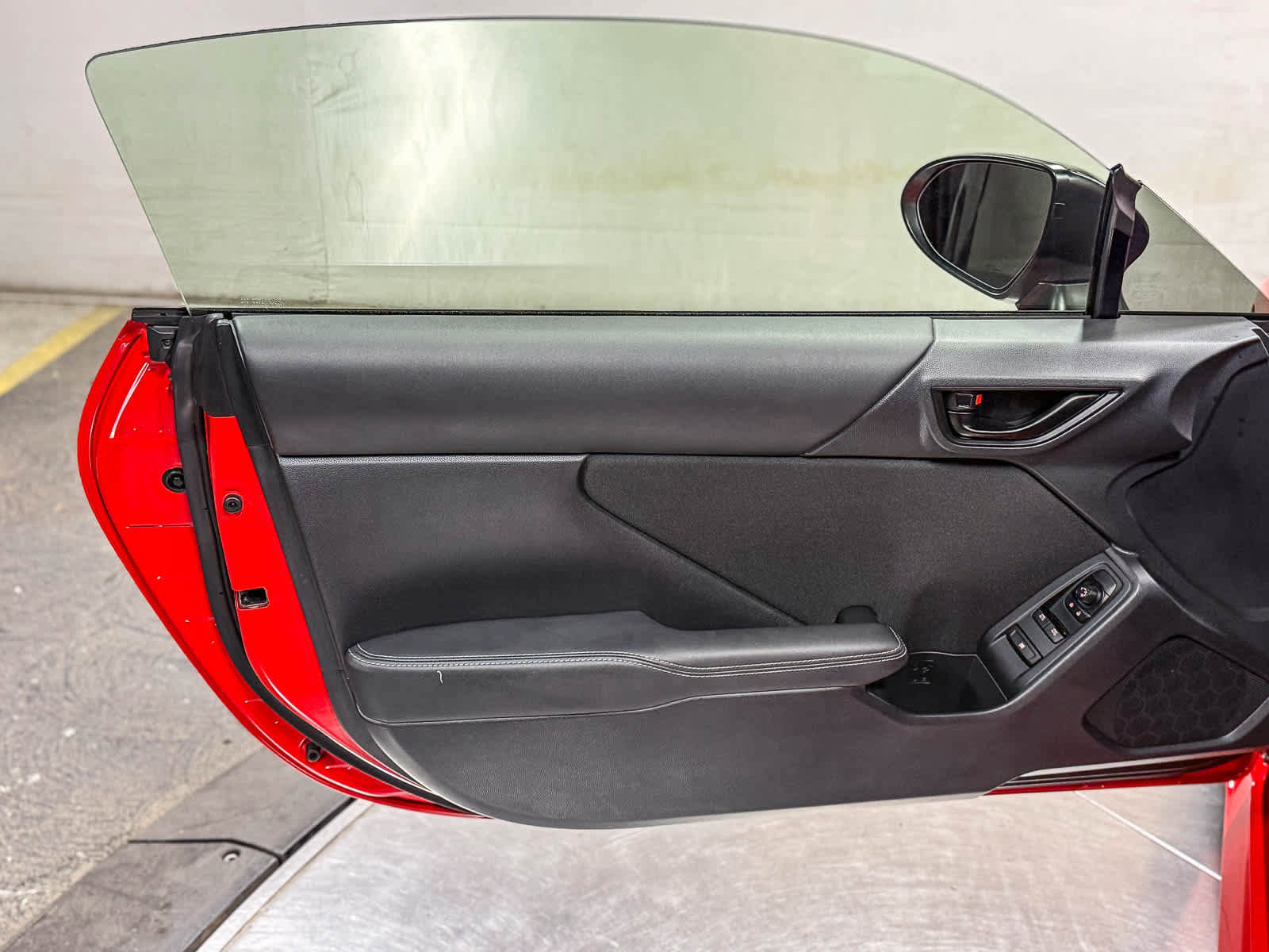 Used 2022 Toyota GR86 w/ ALL Weather Mat Package (TMS) RWD image 21