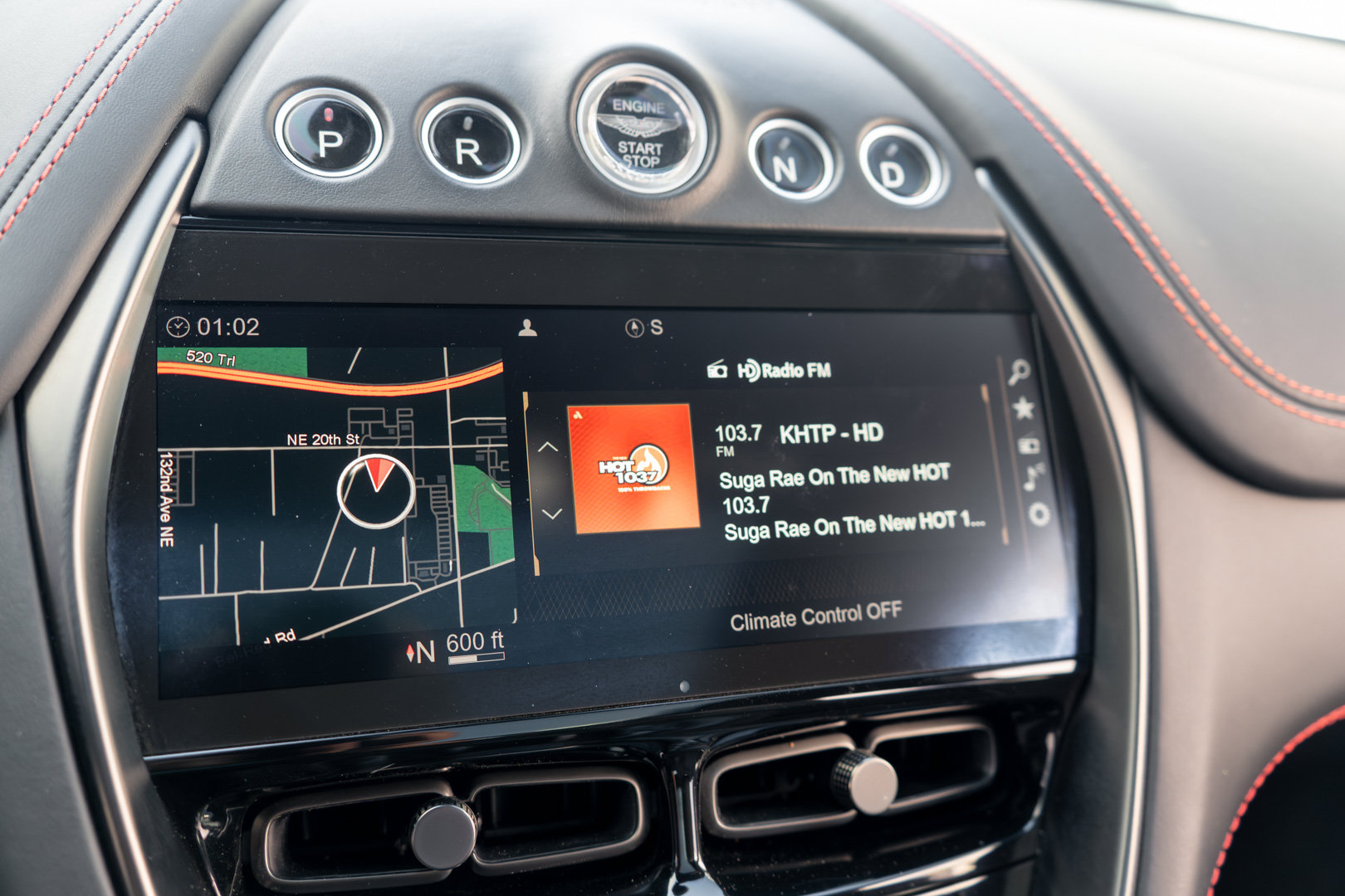 Used 2022 Aston Martin DBX AWD/4WD image 21