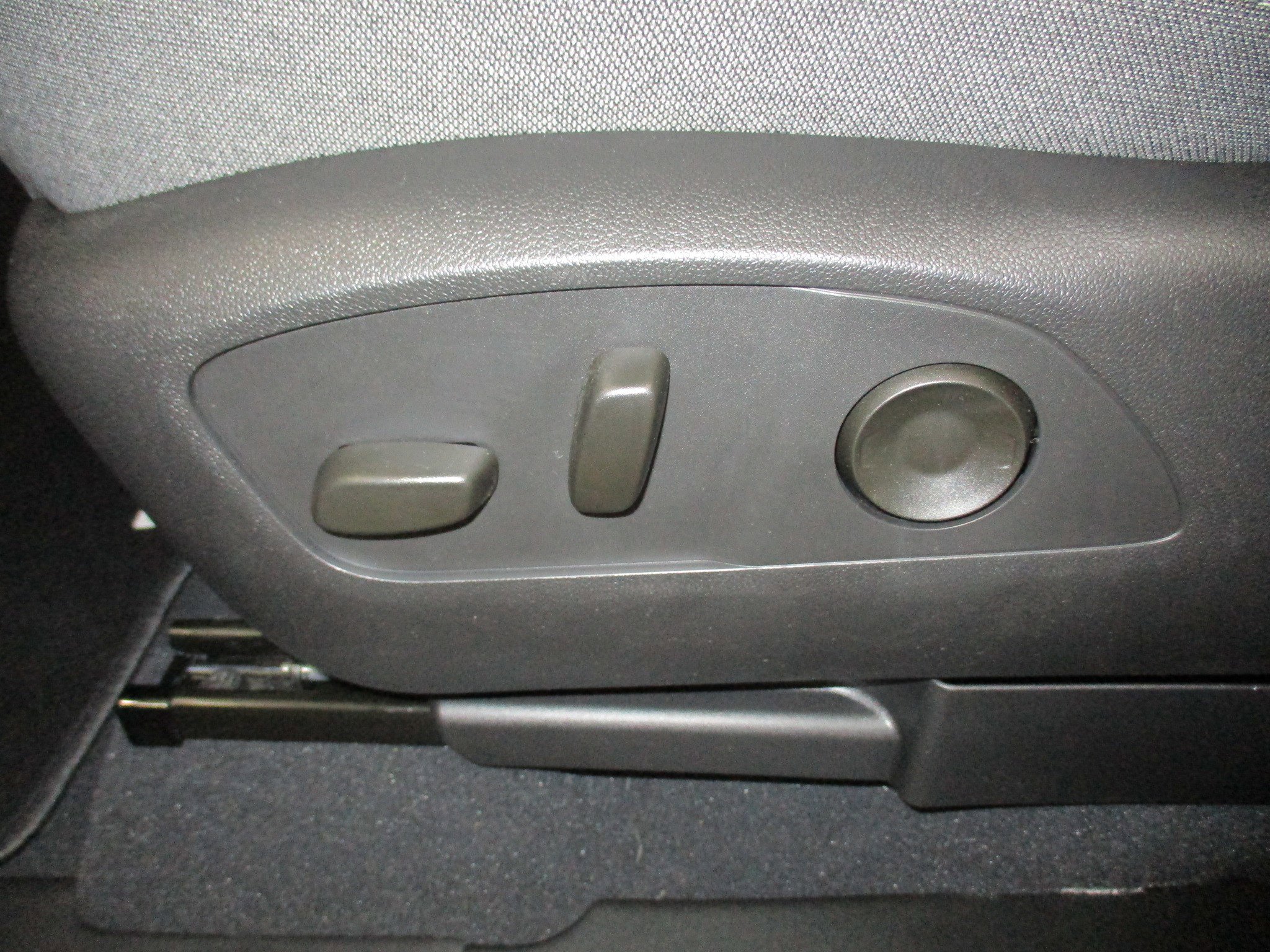 New 2026 GMC Sierra EV Elevation image 17