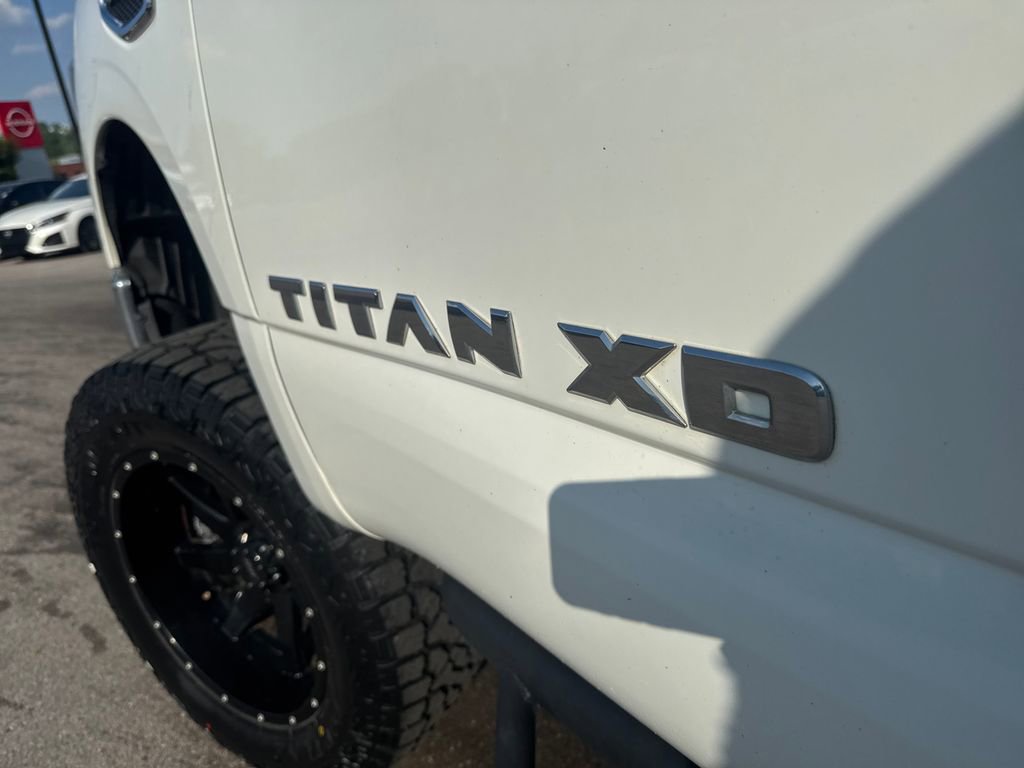 Used 2018 Nissan Titan SV AWD/4WD image 34