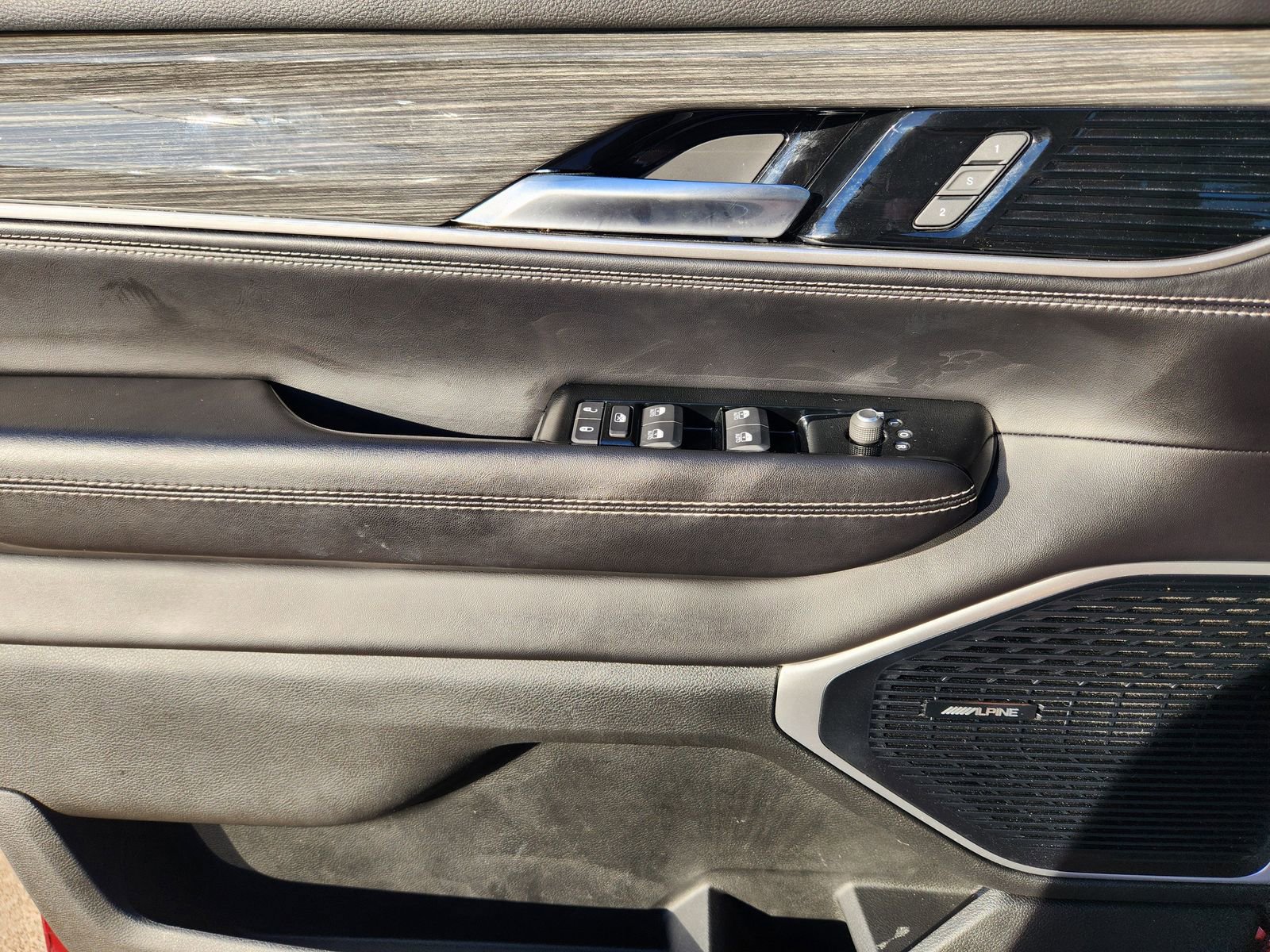 Used 2022 Jeep Wagoneer Series II image 29