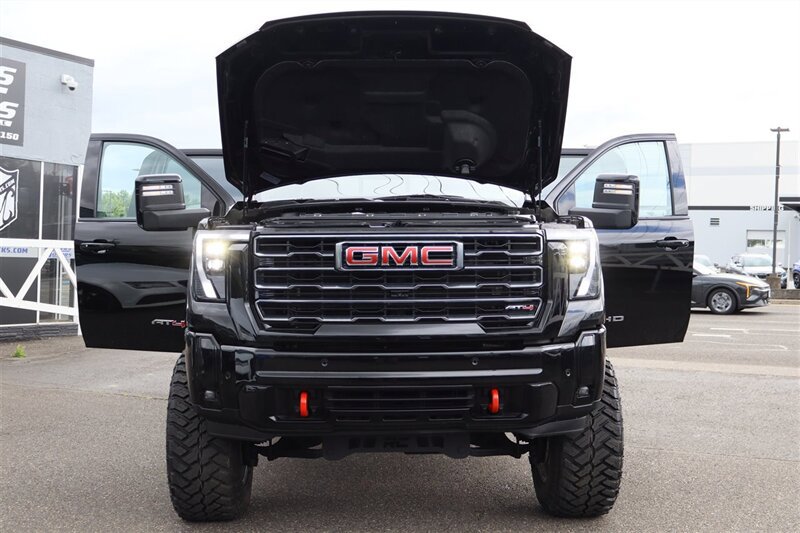 Used 2025 GMC Sierra 3500 AT4 w/ AT4 Premium Plus Package AWD/4WD image 47