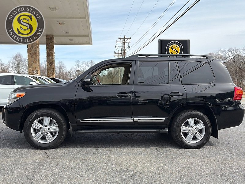 Used 2013 Toyota Land Cruiser AWD/4WD image 3