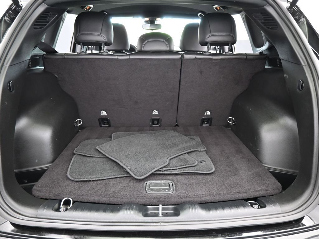 Used 2024 Jeep Compass Latitude image 31