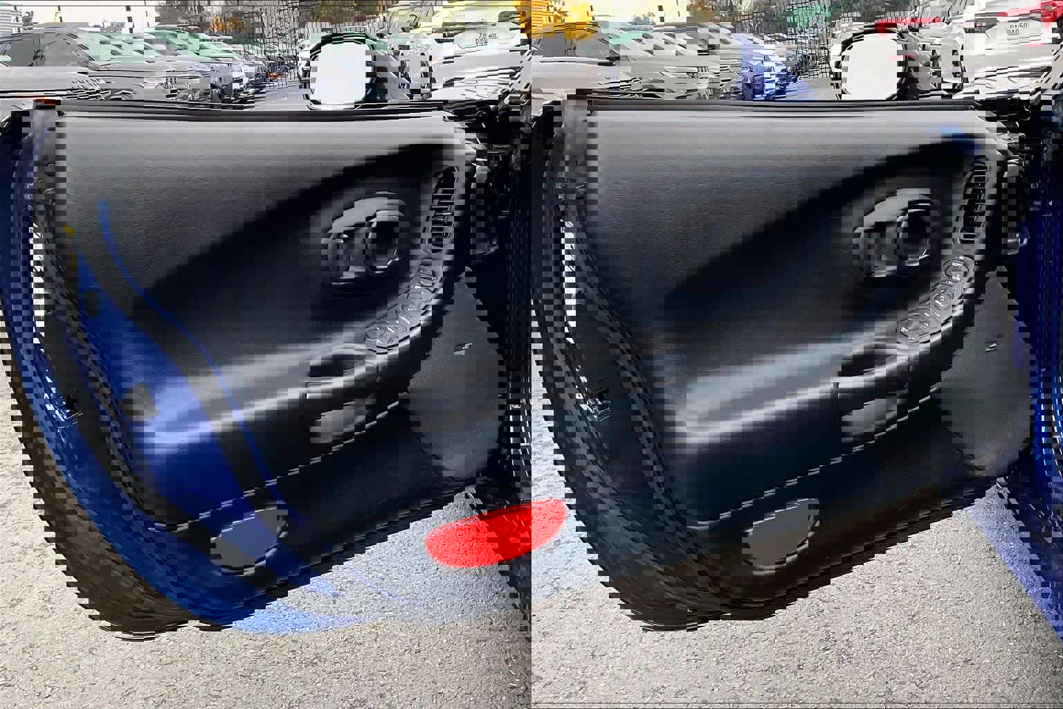 Used 2004 Chevrolet Corvette Z06 w/ Z06 Preferred Equipment Group image 23