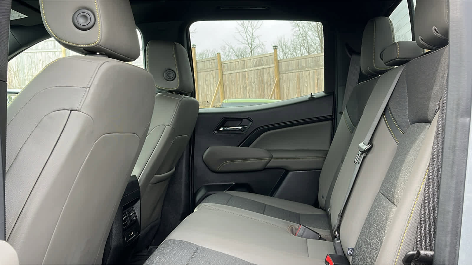 Used 2024 Chevrolet Colorado ZR2 w/ Technology Package image 26