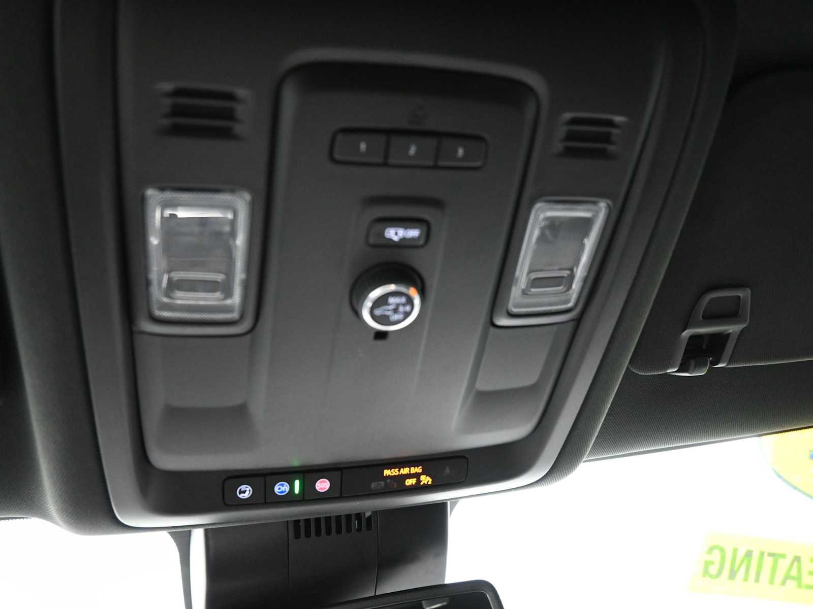 Used 2024 Chevrolet Tahoe LT AWD/4WD image 23