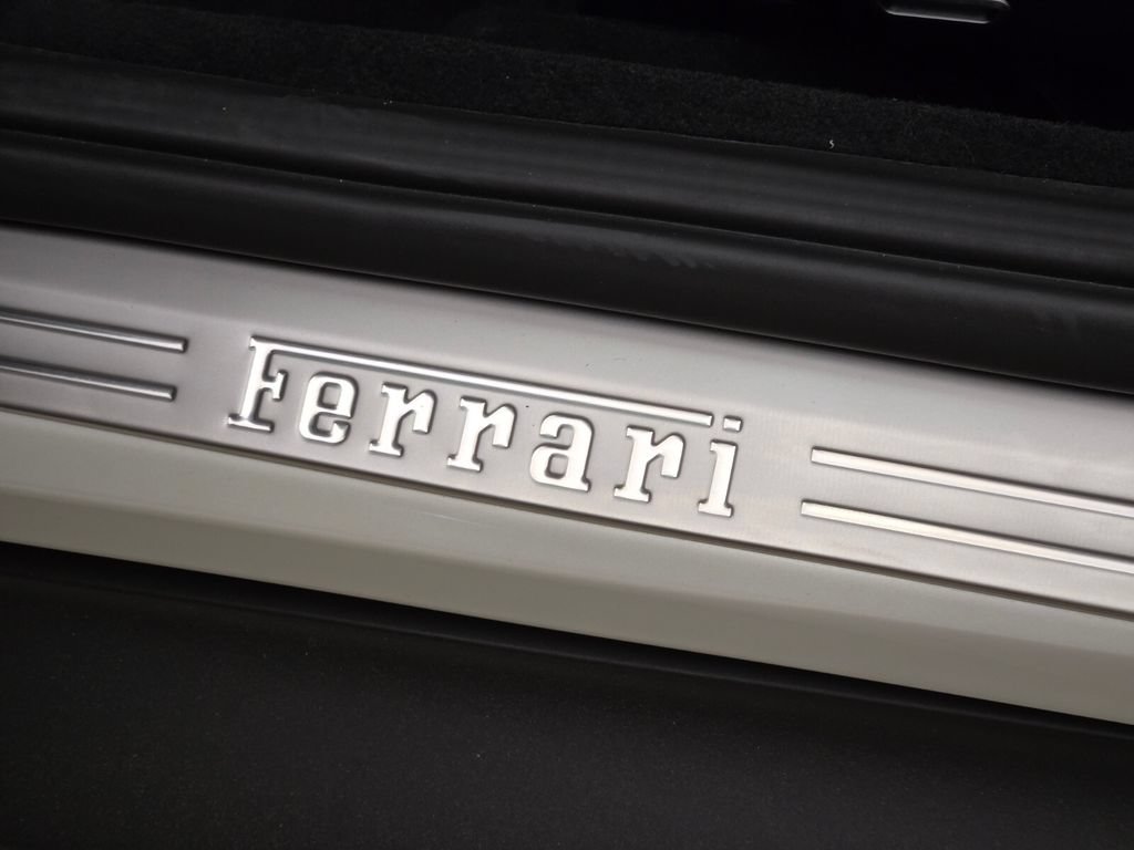Used 2026 Ferrari Roma Spider RWD image 36