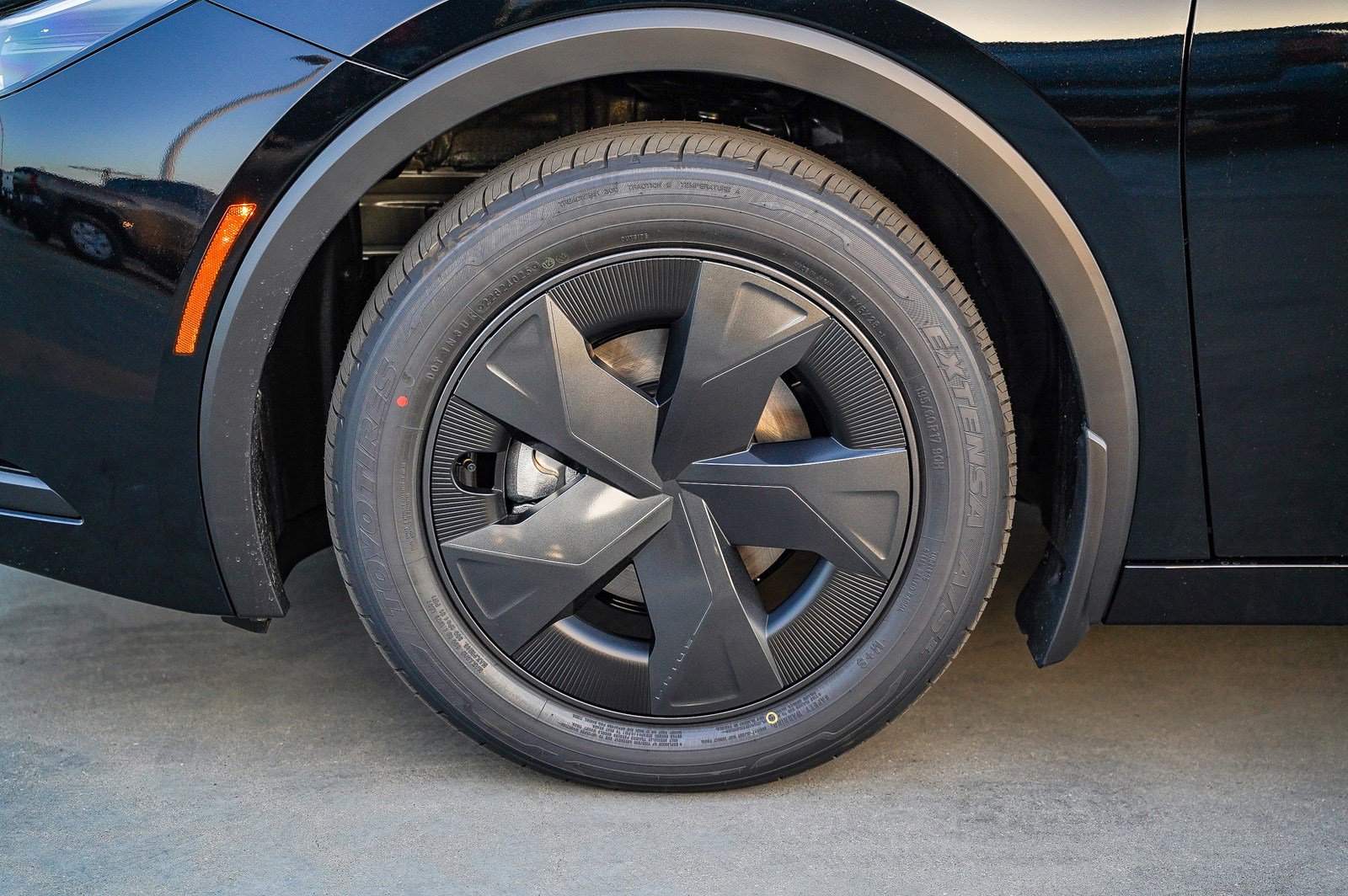 New 2026 Toyota Prius LE image 7