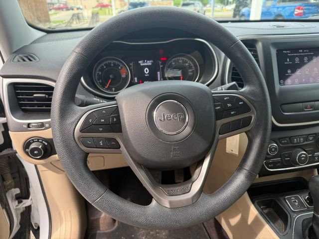 Used 2019 Jeep Cherokee Latitude w/ Popular Appearance Group image 18