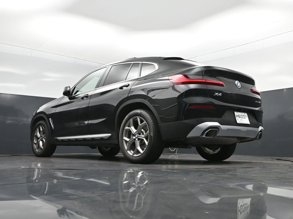 Certified 2025 BMW X4 xDrive30i w/ Premium Package AWD/4WD image 40