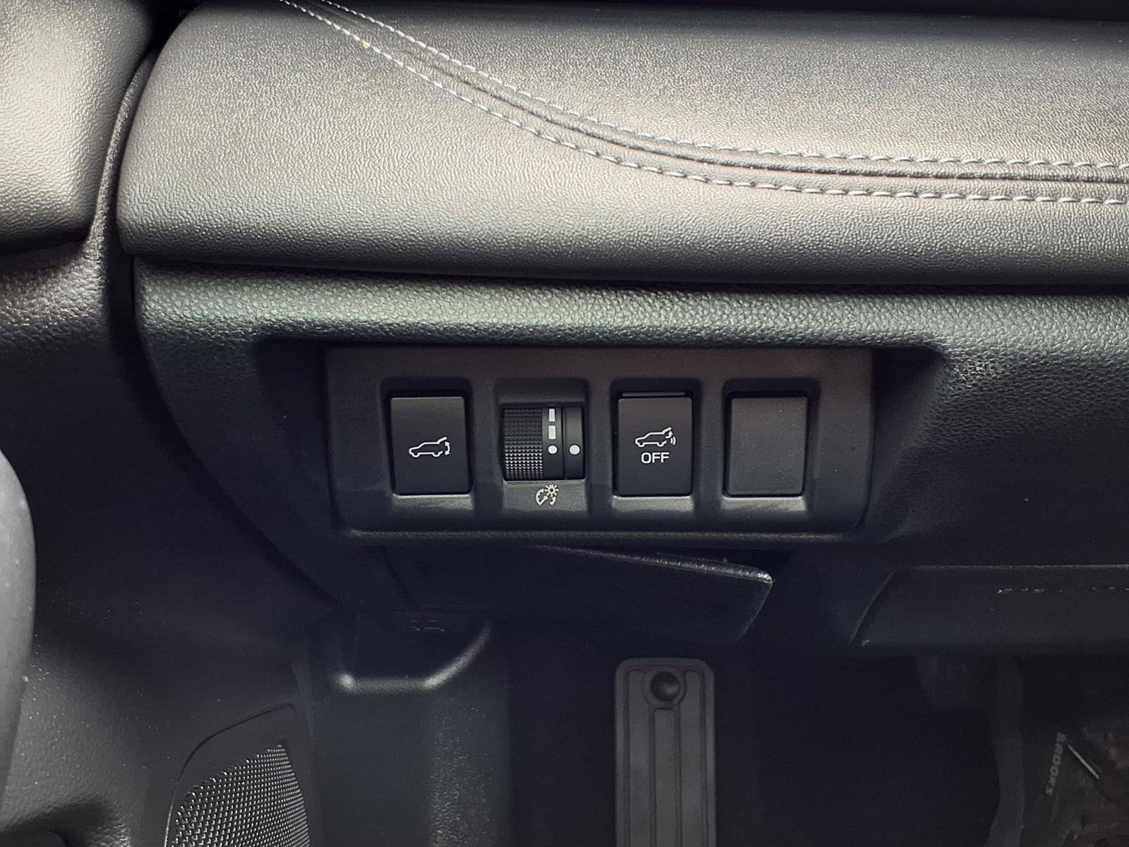 Used 2025 Subaru Outback Limited image 10