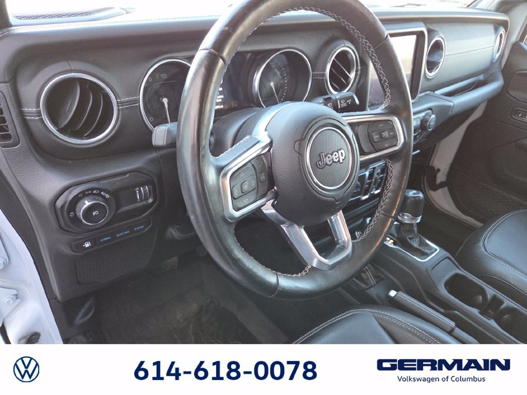 Used 2023 Jeep Wrangler Unlimited Sahara w/ Cold Weather Group AWD/4WD image 21