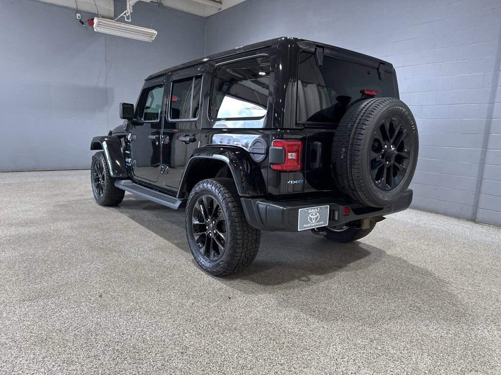 Used 2021 Jeep Wrangler Unlimited Sahara w/ Cold Weather Group AWD/4WD image 6